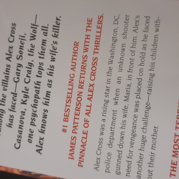 Cross by James Patterson new york times best seller - Picture 3 of 4